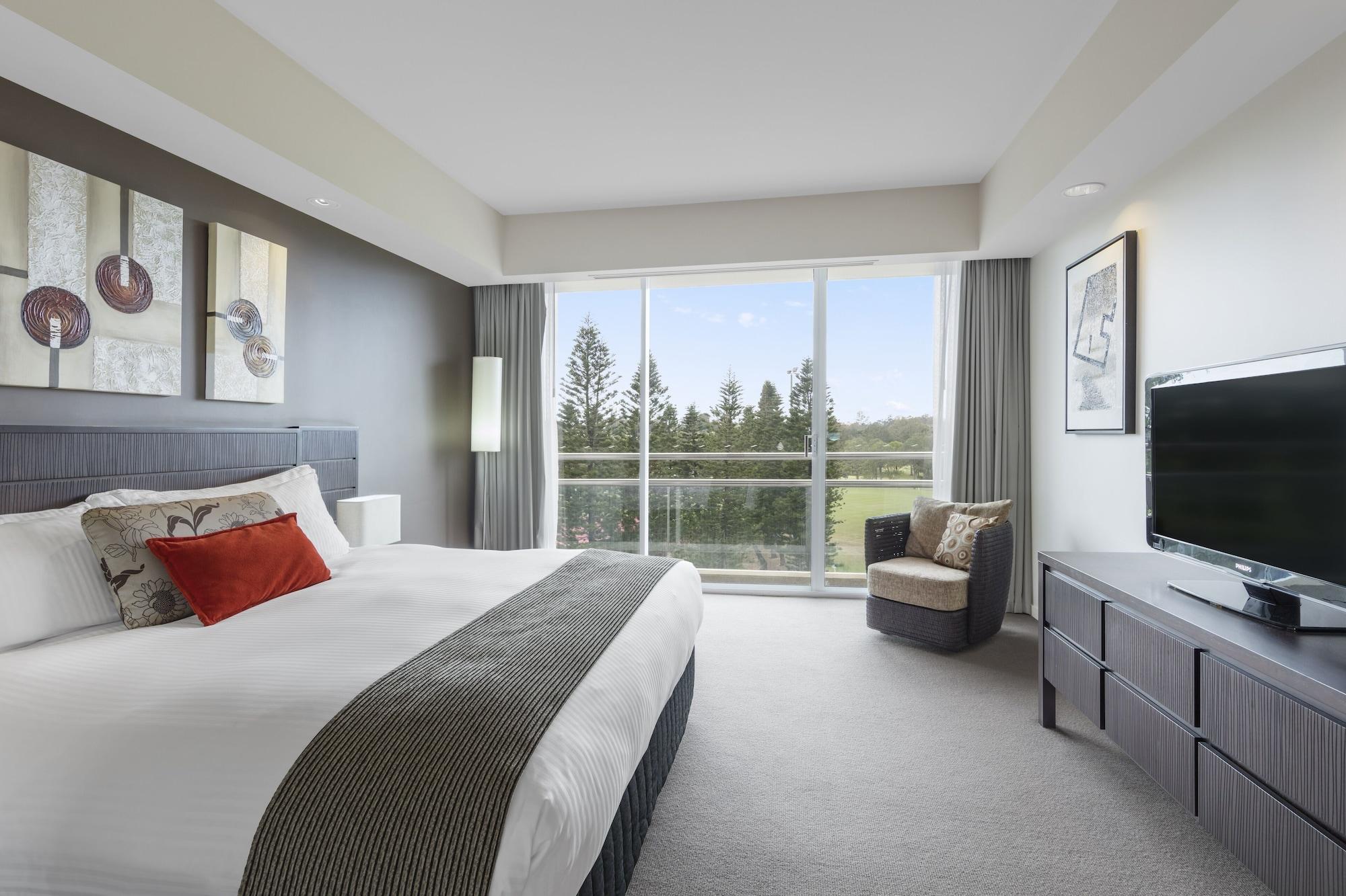 فندق آر إيه سي في رويال باينز ريزورت غولد كوست Benowa المظهر الخارجي الصورة A bedroom at the hotel